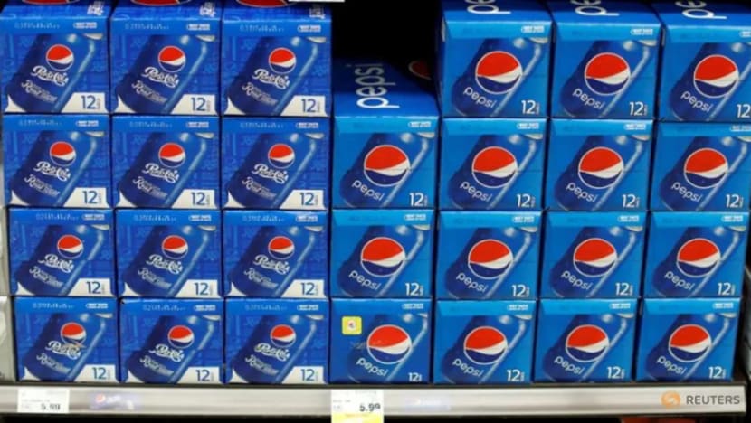 Facebook இல் விளம்பரம் செய்வதை நிறுத்திய நிறுவனங்களின் பட்டியலில் Pepsi-யும் இணைந்தது