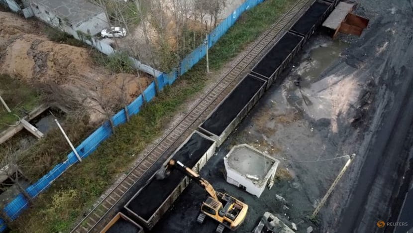 China wields political might to cool coal prices, but winter looms China wields political might to cool coal prices, but winter looms