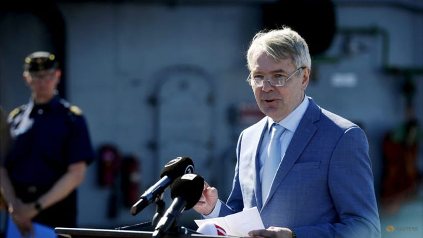 Finland limits visas to Russians amid rush of Europe-bound tourists Finland limits visas to Russians amid rush of Europe-bound tourists