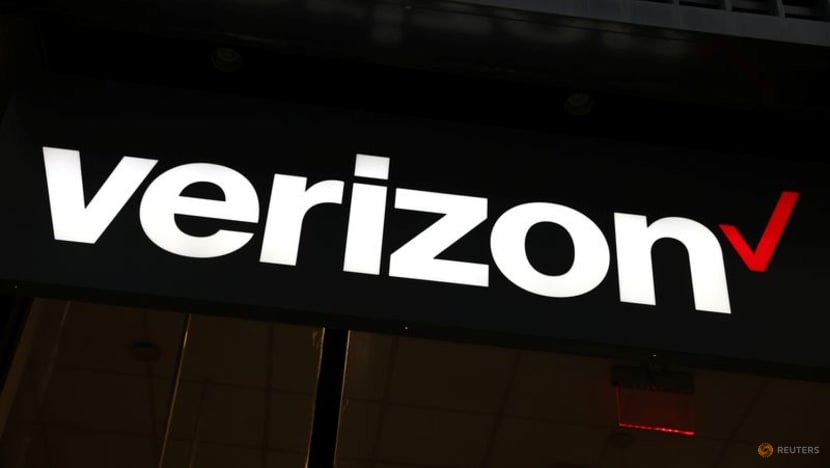 Verizon's internet services back up after brief outage Verizon's internet services back up after brief outage