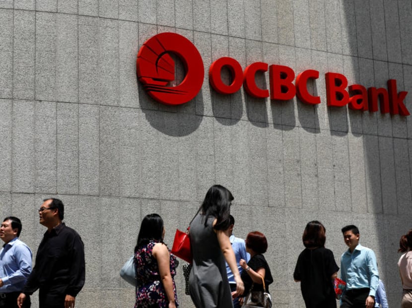 OCBC Bank said on Monday (June 3) it is launching a new scholarship to postgraduate students at National University of Singapore (NUS) and Nanyang Technological University (NTU)’s Artificial Intelligence master’s programme.