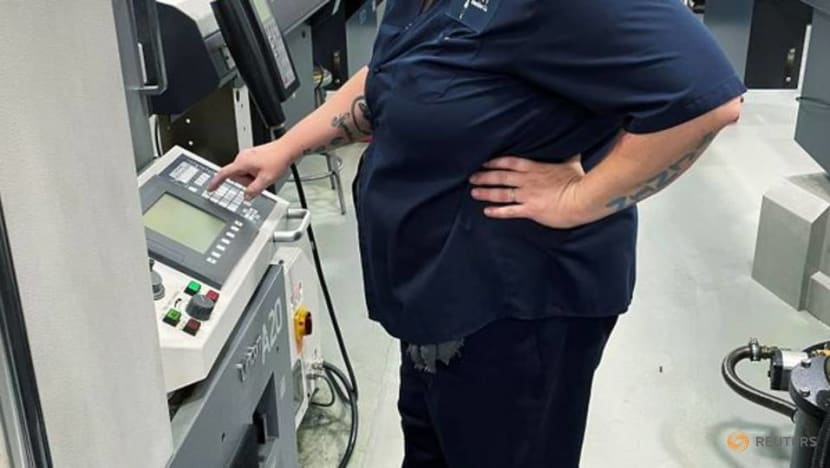 The robot apocalypse is hard to find in America's small and mid-sized factories The robot apocalypse is hard to find in America's small and mid-sized factories