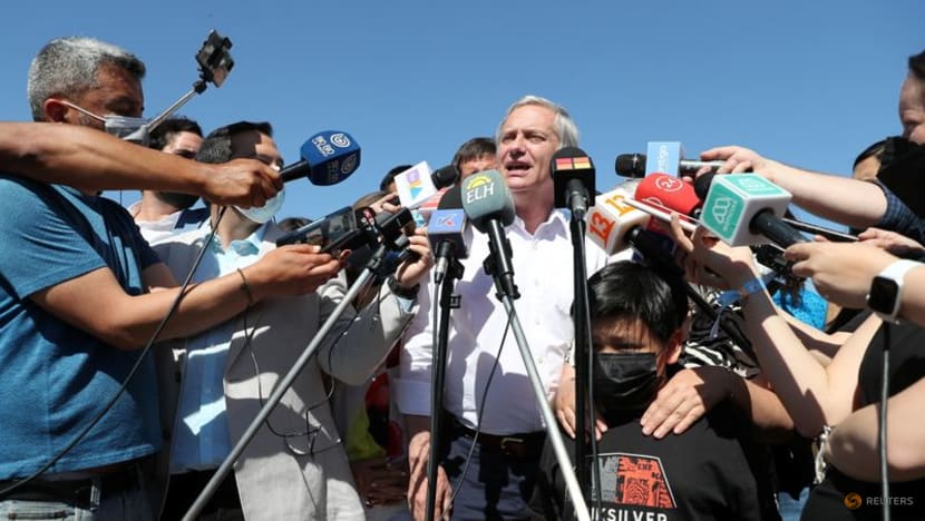 After years of drifting to the left, Chilean voters veer back right After years of drifting to the left, Chilean voters veer back right