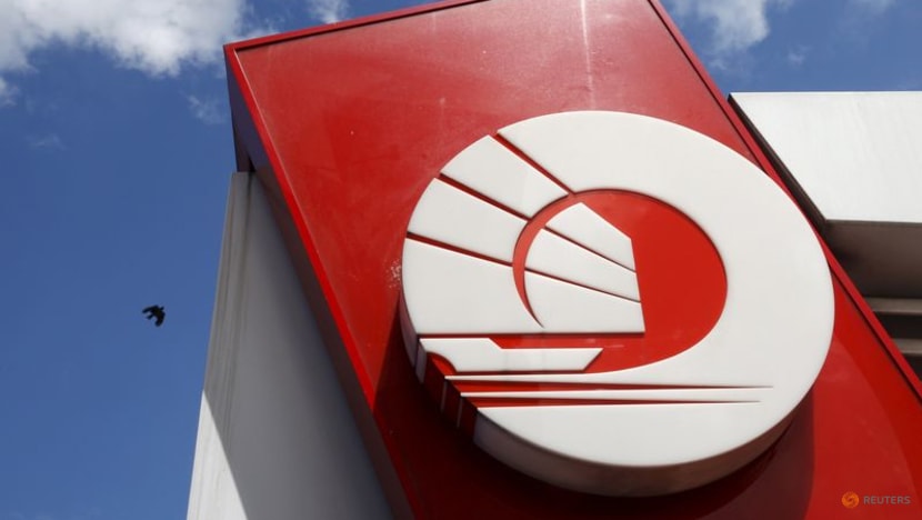 OCBC's Q4 profit falls 14%, misses estimates OCBC's Q4 profit falls 14%, misses estimates