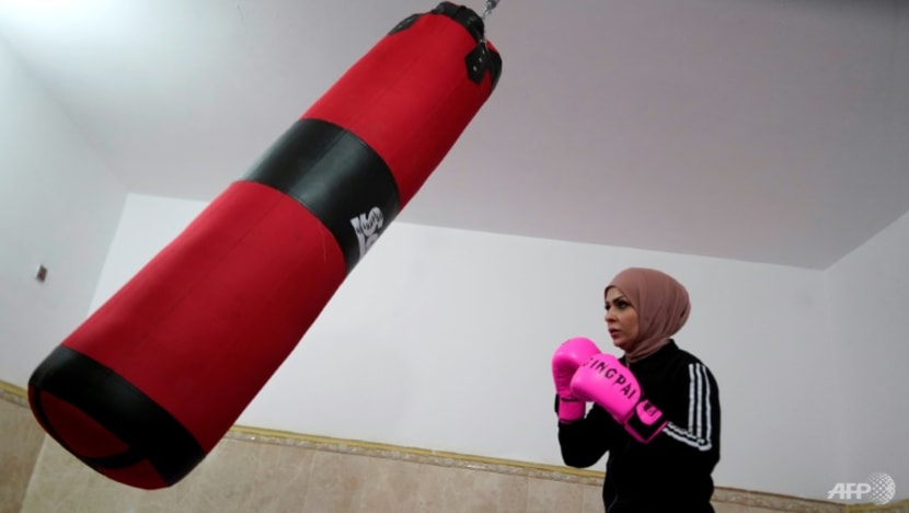 Iraqi women boxers aim sucker punch at gender taboos Iraqi women boxers aim sucker punch at gender taboos