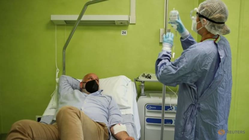 Italy reports 342 COVID-19 deaths on Friday, 14,761 new cases Italy reports 342 COVID-19 deaths on Friday, 14,761 new cases