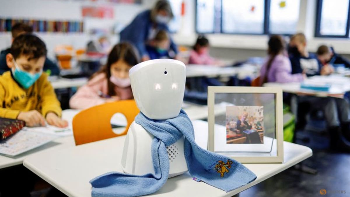 Robot Avatar pergi ke sekolah untuk anak Jerman yang sakit