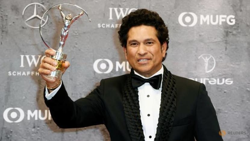 India cricket icon Tendulkar leaves hospital after being treated for COVID-19 India cricket icon Tendulkar leaves hospital after being treated for COVID-19