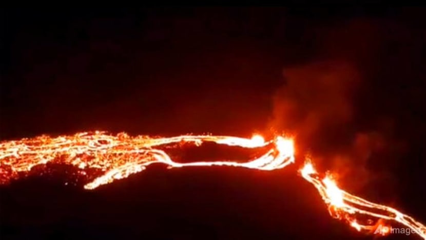 Eruption of Iceland volcano easing, not affecting flights Eruption of Iceland volcano easing, not affecting flights