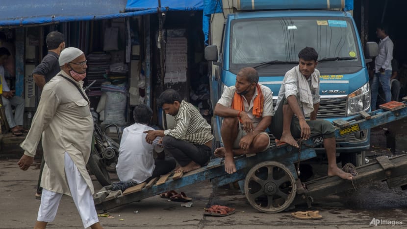 Indian states suffer power cuts as coal stocks shrink Indian states suffer power cuts as coal stocks shrink