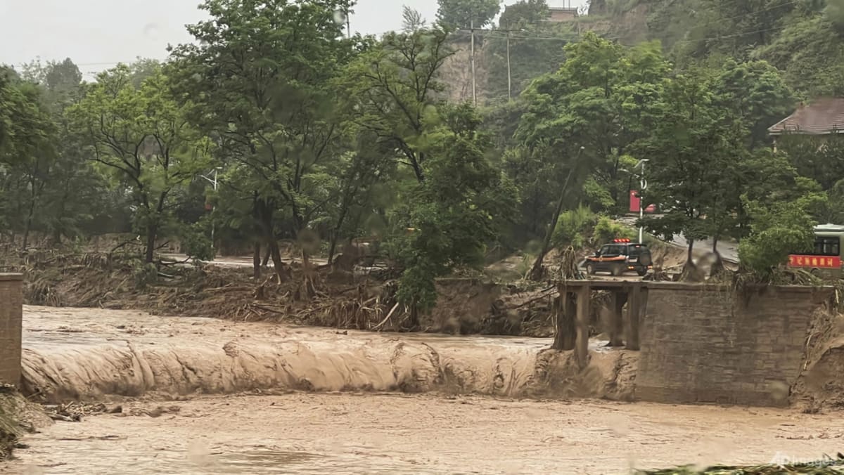 Four dead in China flash flood