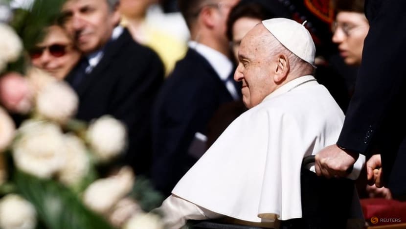 Pope Francis appeals to Russians on Ukraine, decries Middle East violence, in Easter message