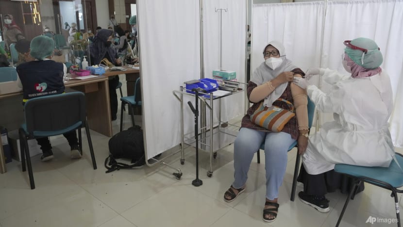 Why Indonesia’s full vaccination rate lags behind other countries in the region Why Indonesia’s full vaccination rate lags behind other countries in the region