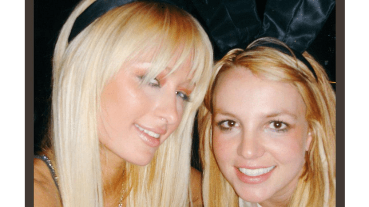 Paris Hilton posts her proof she invented the selfie 8days