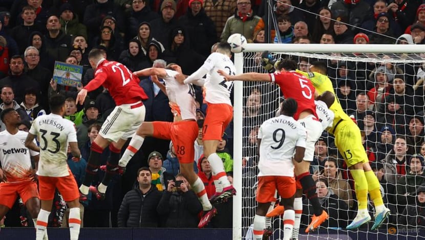 Man United fight back to win, Spurs and Southampton out Man United fight back to win, Spurs and Southampton out