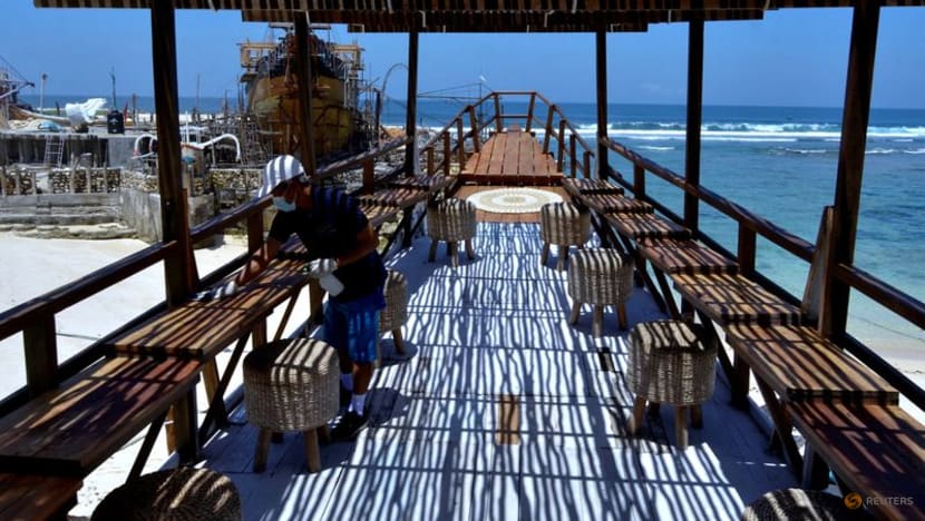 Indonesia's Feb tourist arrivals down nearly 5% m/m Indonesia's Feb tourist arrivals down nearly 5% m/m