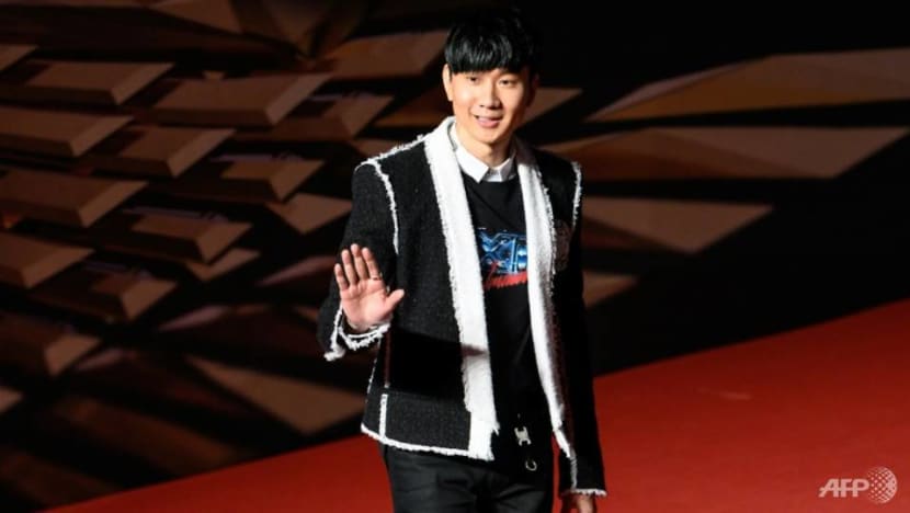 Chinese hospital suspends staff over JJ Lin medical waste controversy