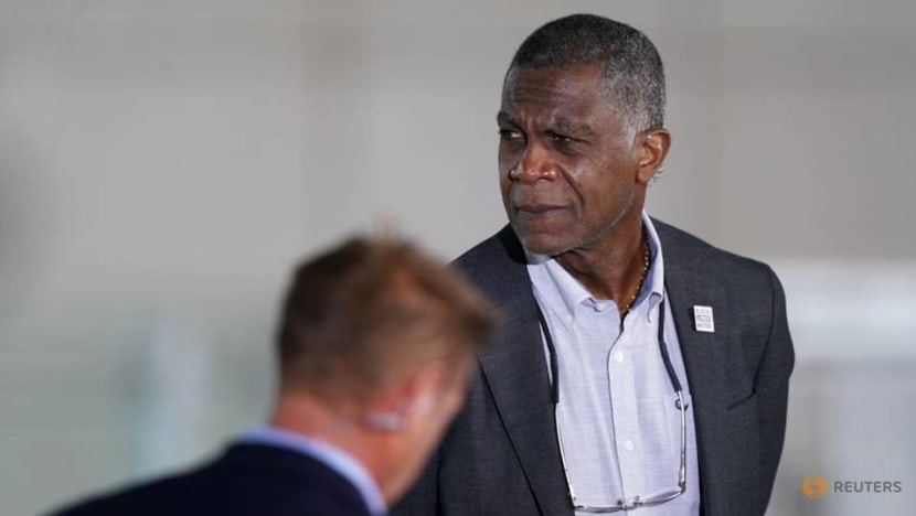 Cricket-ECB must not punish Robinson too severely if he has changed: Holding
