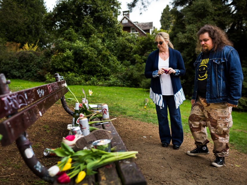 Gallery: Fans honour Cobain 20 years after death