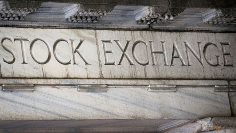 Equities hedge funds outperform in 2021 despite volatility and retail surge Equities hedge funds outperform in 2021 despite volatility and retail surge