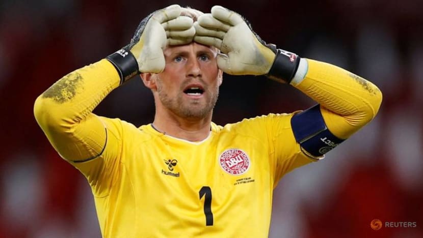 Soccer-Schmeichel set to shine as Denmark dare to dream again Soccer-Schmeichel set to shine as Denmark dare to dream again