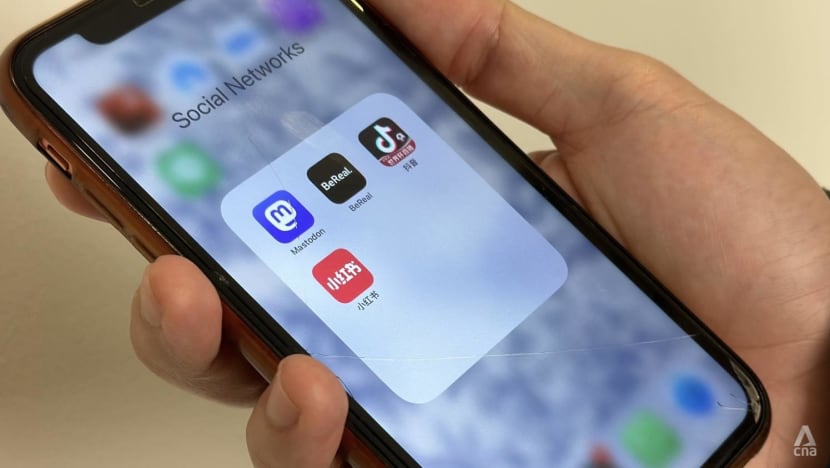 ‘The algorithm does it for you’: Why social media users are ditching 'boring' Facebook and Instagram for shiny new toys ‘The algorithm does it for you’: Why social media users are ditching 'boring' Facebook and Instagram for shiny new toys