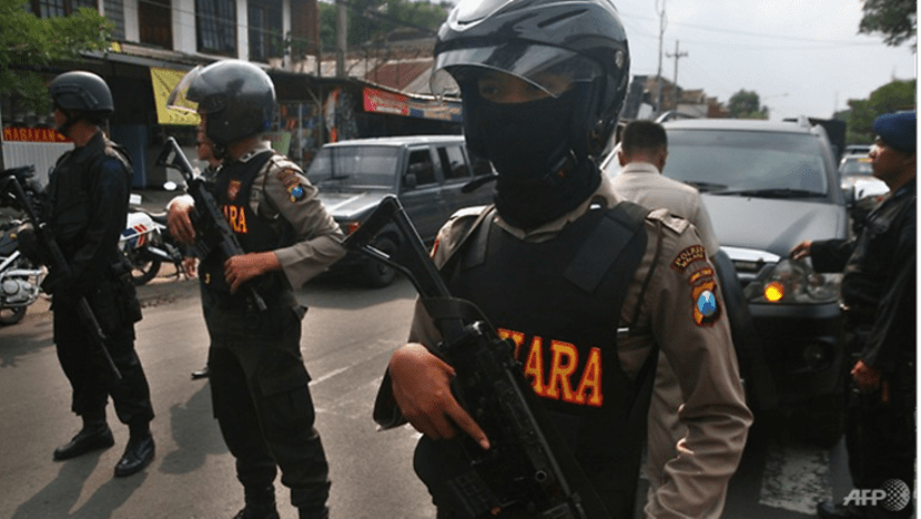 Polis Indonesia tangkap pengganas bom Bali 2002 dalam buruan Polis Indonesia tangkap pengganas bom Bali 2002 dalam buruan