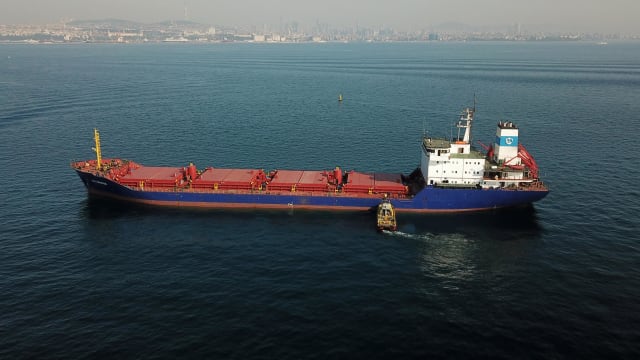 一艘运粮船离开乌克兰港口 抵达土耳其