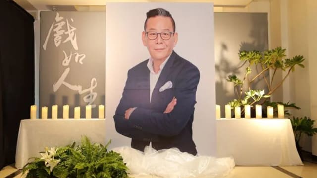 龙劭华灵堂照曝光　贾静雯、陈怡蓉等艺人现身哀悼