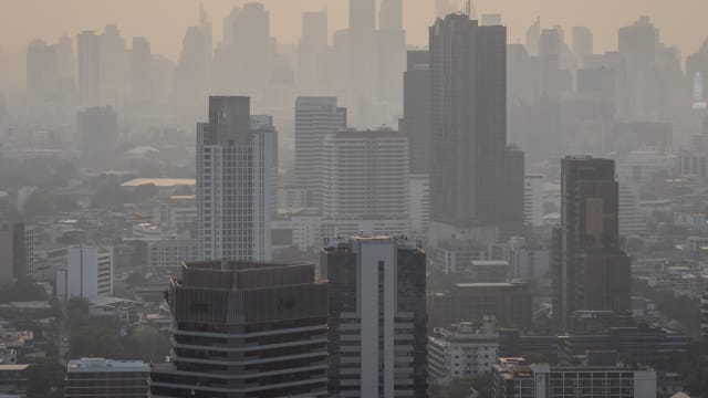 泰国多地面对严重空气污染 发布健康预警