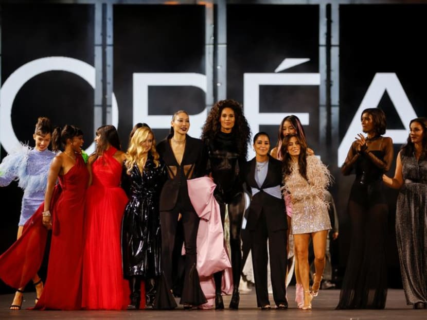 L’Oreal Paris hosts exuberant catwalk presentation at fashion week L’Oreal Paris hosts exuberant catwalk presentation at fashion week
