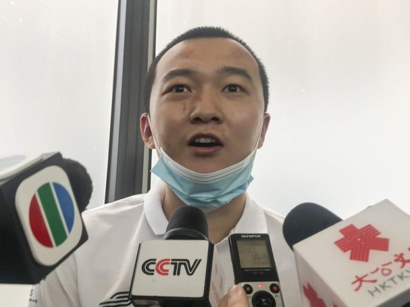 Global Times reporter Fu Guohao talks to the media after being discharged from Princess Margaret Hospital. Global Times reporter Fu Guohao talks to the media after being discharged from Princess Margaret Hospital.