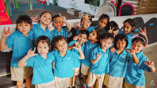 This kindergarten put children with and without hearing loss together. These are the results