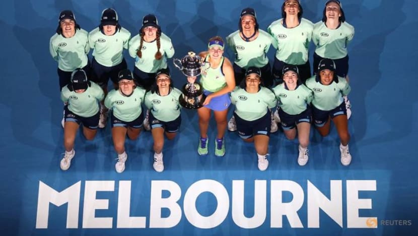 Tennis: Five 'bubbles', 400,000 fans and full prize money at 2021 Australian Open Tennis: Five 'bubbles', 400,000 fans and full prize money at 2021 Australian Open