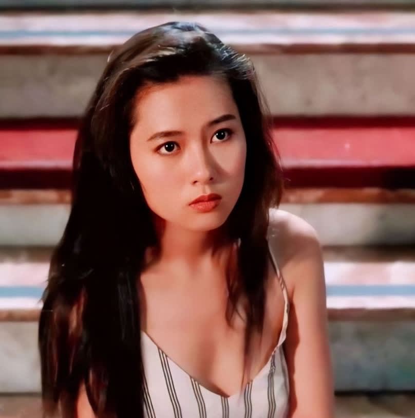 Is '90s Sex Symbol Rachel Lee's 24-Year-Old Daughter Thinking Of Becoming  An Actress? - 8days