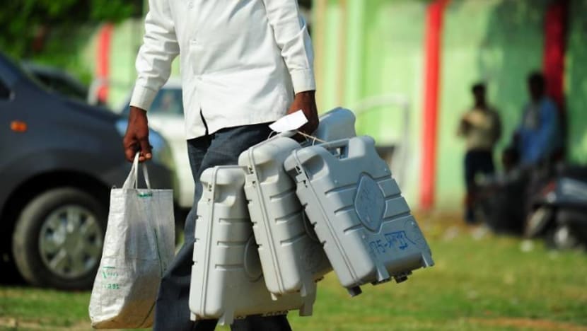 Team to trek miles through jungle to reach lone Indian voter Team to trek miles through jungle to reach lone Indian voter