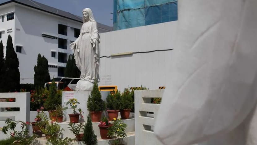 Patung di pekarangan gereja di Hougang dirosakkan