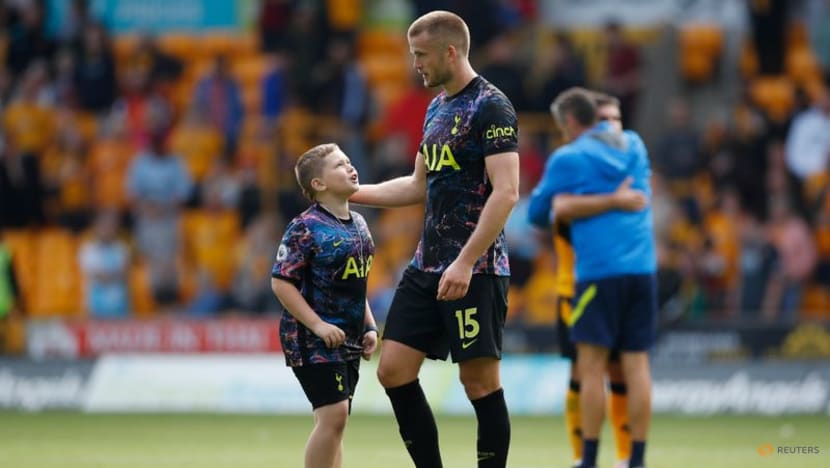 Football: Kane makes first appearance as Alli earns Spurs a win at Wolves Football: Kane makes first appearance as Alli earns Spurs a win at Wolves