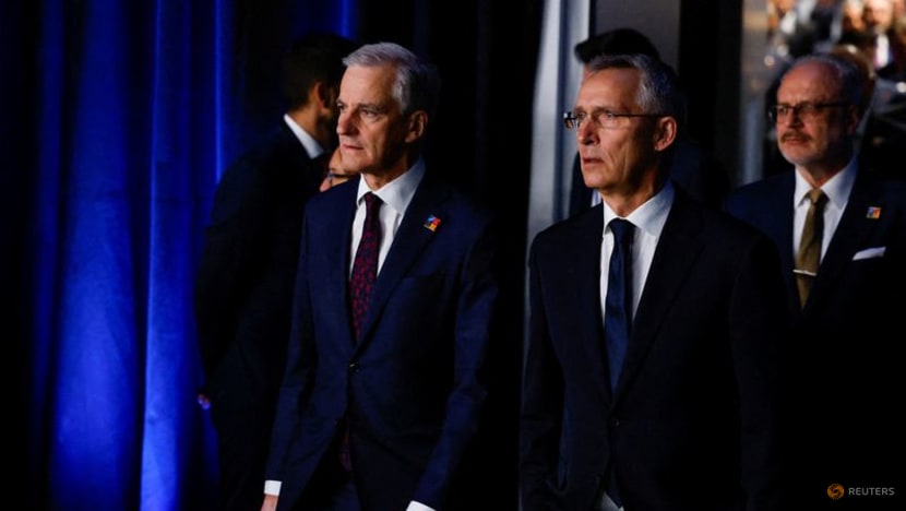 Biden offers fresh aid to Ukraine as NATO prepares for long fight Biden offers fresh aid to Ukraine as NATO prepares for long fight