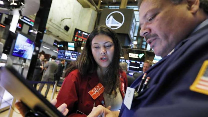 US stocks end lower as market awaits trade talks