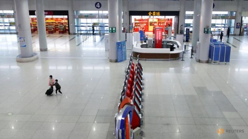 China has no new local COVID-19 cases outside Hubei for third day China has no new local COVID-19 cases outside Hubei for third day