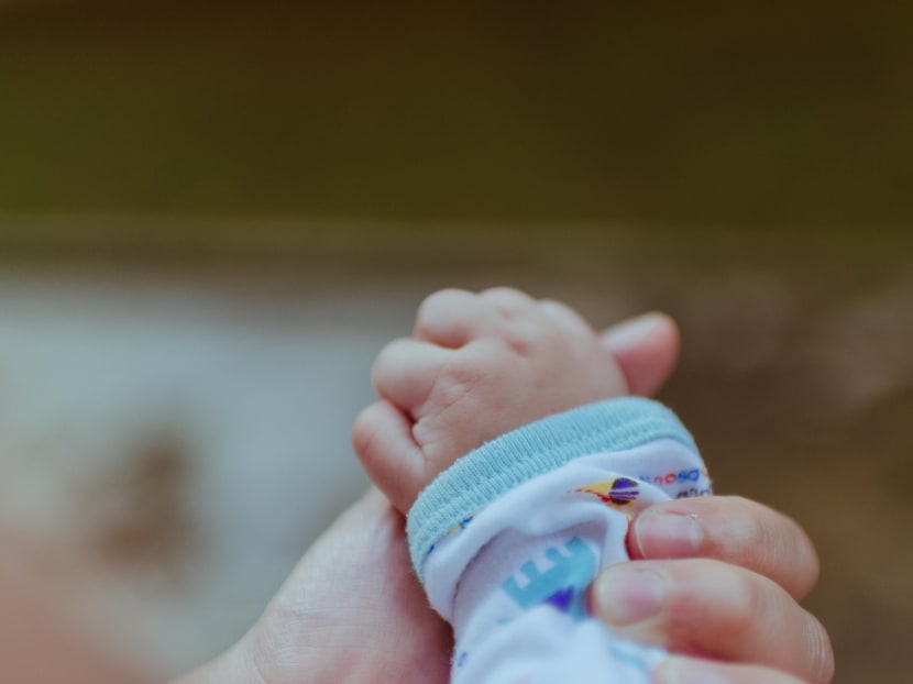 Mitochondrial Genome Replacement Technology (MGRT) aims to prevent the transmission of mitochondrial disorders from a mother to her child. Photo: Unsplash