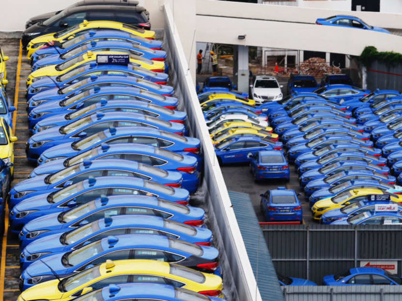 ComfortDelGro's taxi fleet sinks to lowest in 8 years, as Grab recruits over 3,000 drivers to its platform ComfortDelGro's taxi fleet sinks to lowest in 8 years, as Grab recruits over 3,000 drivers to its platform