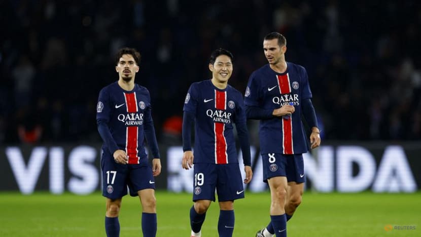 PSG beat Strasbourg 4-2 to claim top spot