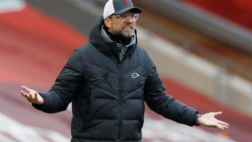 Soccer-Liverpool's Klopp surprised by Alexander-Arnold's England snub Soccer-Liverpool's Klopp surprised by Alexander-Arnold's England snub