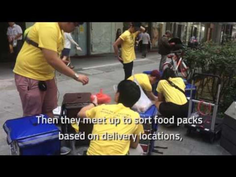 WhyQ for hawker food? Your delivery is on its way