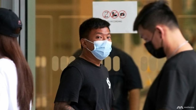 Jail and fine for food delivery rider who collided with 2 pedestrians while drunk or using phone Jail and fine for food delivery rider who collided with 2 pedestrians while drunk or using phone