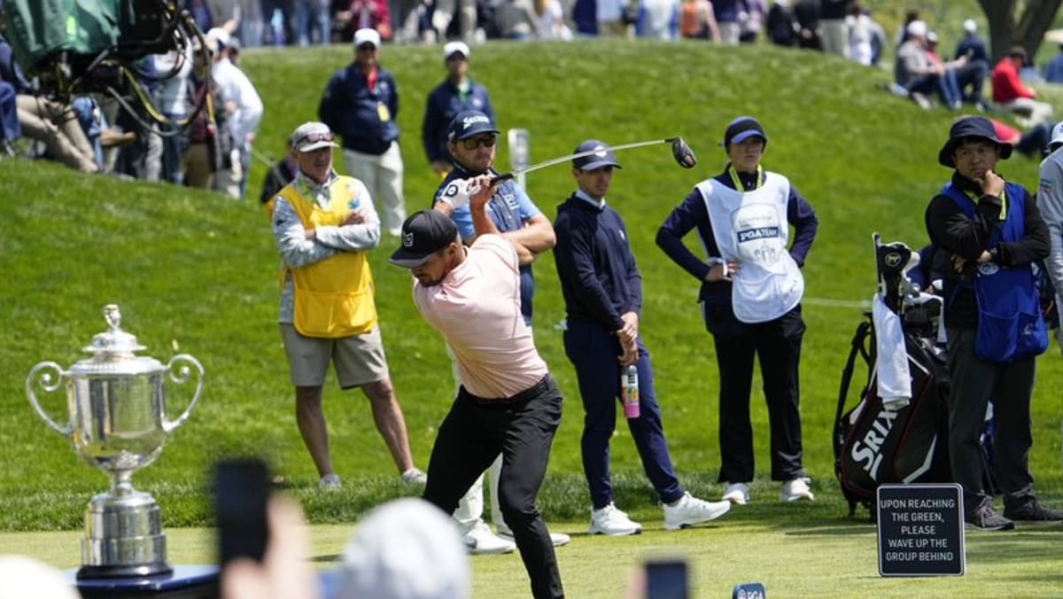 Golf: DeChambeau yang bertubuh ramping menikmati awal yang solid di Kejuaraan PGA