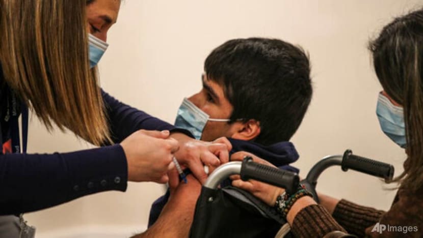 Chile weighing issue of third booster dose of COVID-19 vaccine Chile weighing issue of third booster dose of COVID-19 vaccine
