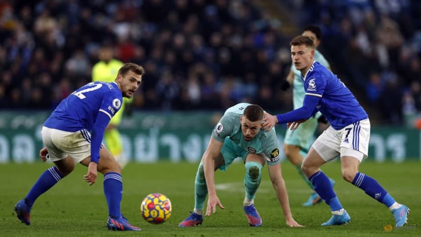 Late Welbeck goal earns Brighton draw at Leicester Late Welbeck goal earns Brighton draw at Leicester